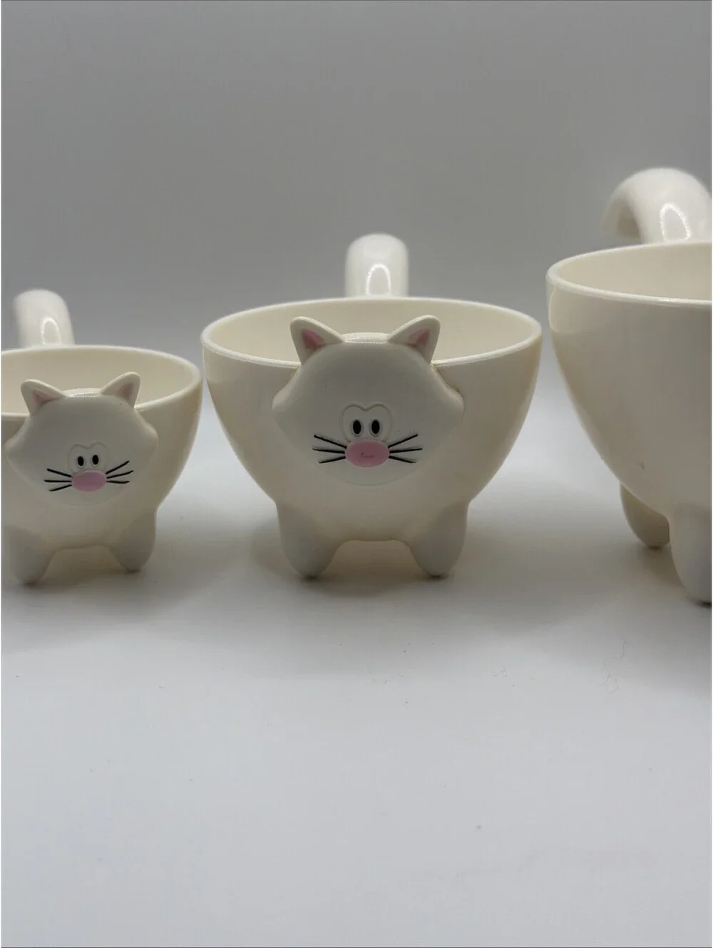 Joie Meow 3 White Kitty Cat Stackable Measuring Cups And Timer1/4 1/2 &1 Cup Set